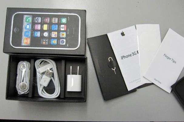 Box for Apple iPhone 3G - w/ Earphones, USB Cable, and Charger.