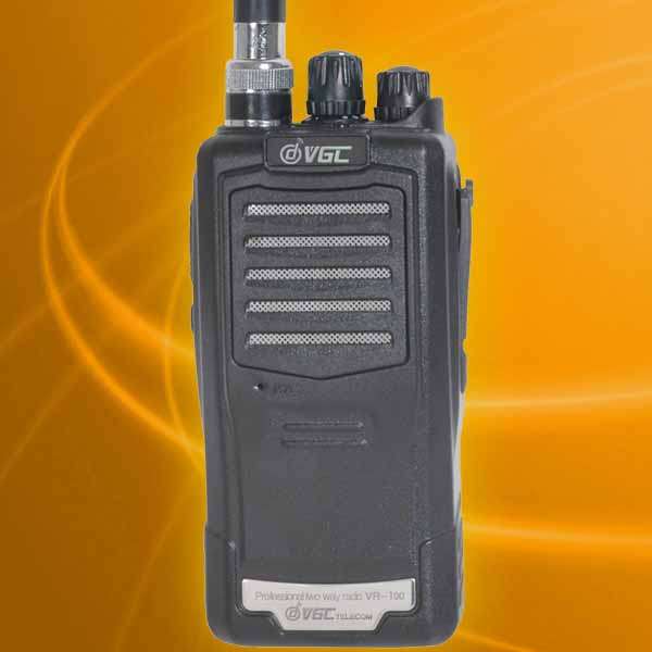 Baofeng Professional transceiver walkie talkie, w/  PTT Fingerbutton, FM, UHF 450~470MHz