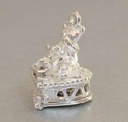 STERLING SILVER OPENING TEDDY BEAR'S PICNIC CHARM