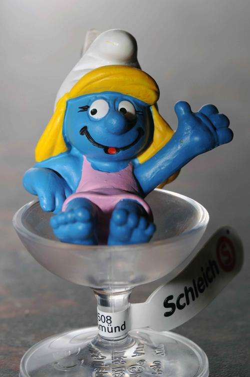 Schleich Party Smurfette