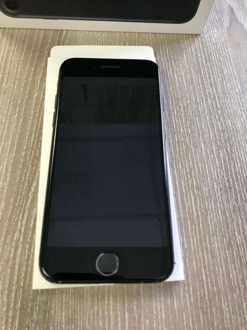 iPhone 7 32GB PLEASE READ