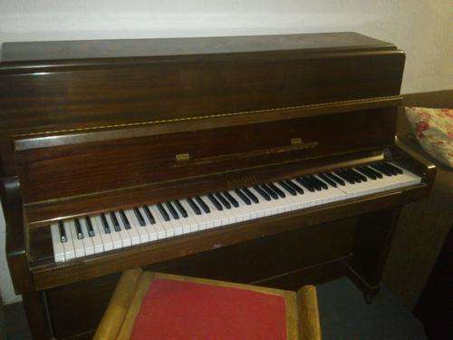 Knights Piano