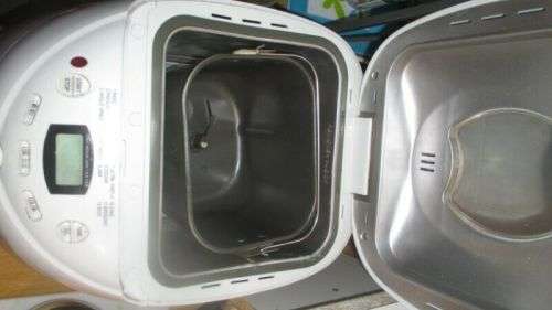 Sunbeam  deluxe Bread Maker - Jam/Cake/etc