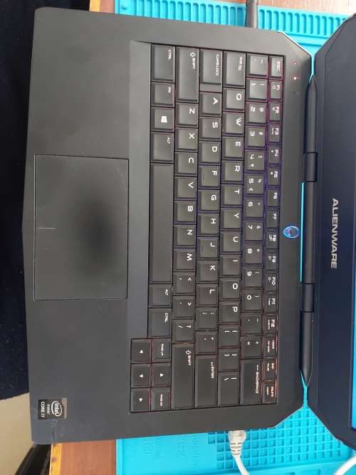 DELL ALIENWARE *5th GEN CORE i7-5500U CPU**8GB DDR3**237GB NVME SSD**WIN10 PRO**