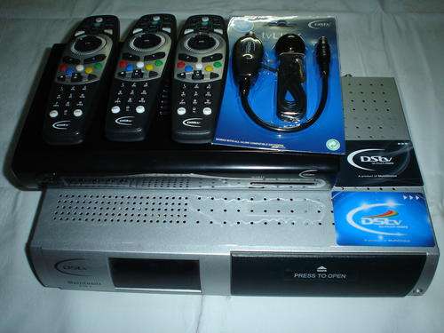 HD PVR & SD PVR COMBO (WATCH 3 CHANNELS AND RECORD 2)
