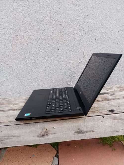 Very Neat, i3 Dell Inspiron Laptop