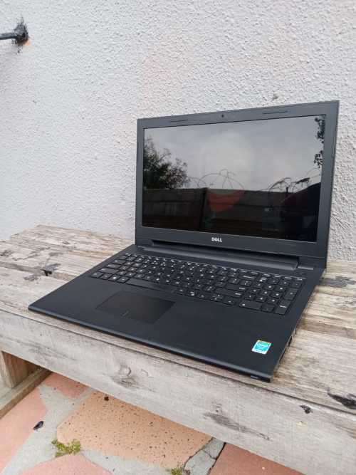Very Neat, i3 Dell Inspiron Laptop