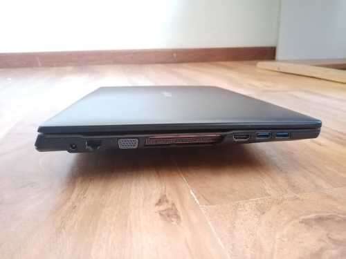 **PLEASE READ THE AD** Mecer Laptop i3 4th gen/2gb ram/windows10/500gb hard drive