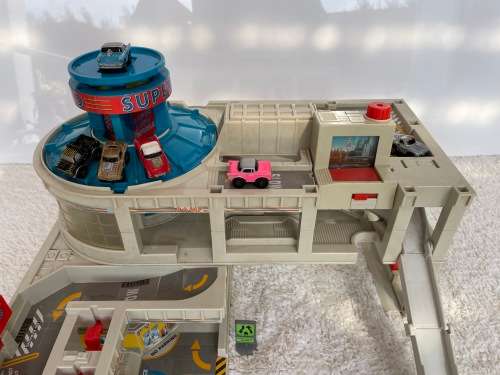 Galoob Micro Machines Super Auto World Playset