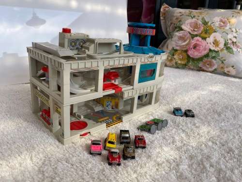 Galoob Micro Machines Super Auto World Playset