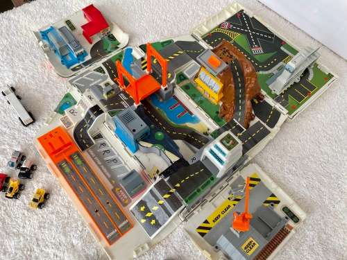 Micro Machines Super Van City Fold Out Playset and Cars
