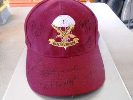 1 Para Cap *** Autographed ***