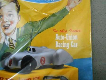Classic  Dinky Toys Collection No 28