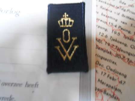 Dutch WWII Cross & Cross for Order & Peace ( Includes Paper work & Badges)