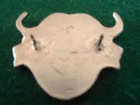 32 Battalion Cap Badge - Badge is a reproduction