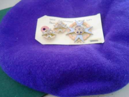 Chaplain Beret, Cap and Collar Badges