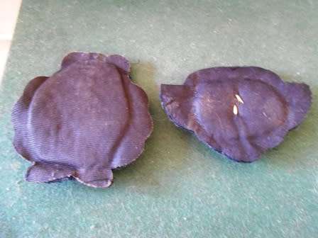 2 SAA Pilot Cap Badges