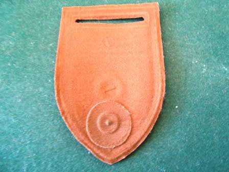 1 Maintenance Nutria shoulder Flash