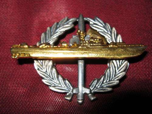 Strike craft qualification badge (original 2 piece)