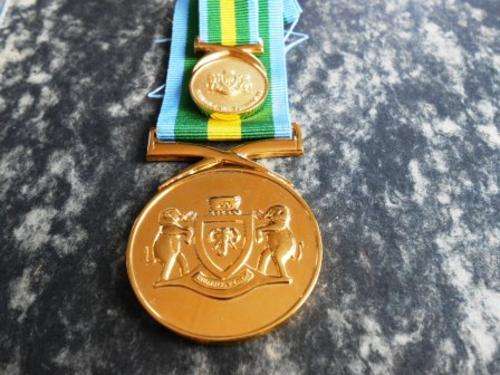 Venda Defence Force medal Long service (full size and minature)
