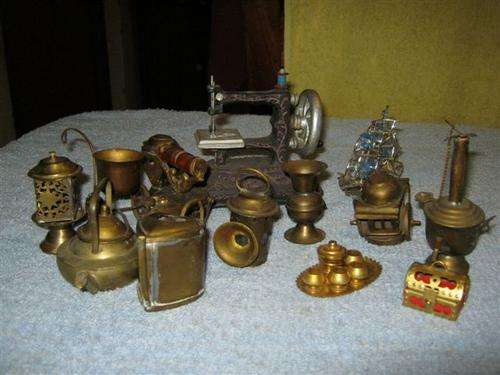 Job lot of small ornaments