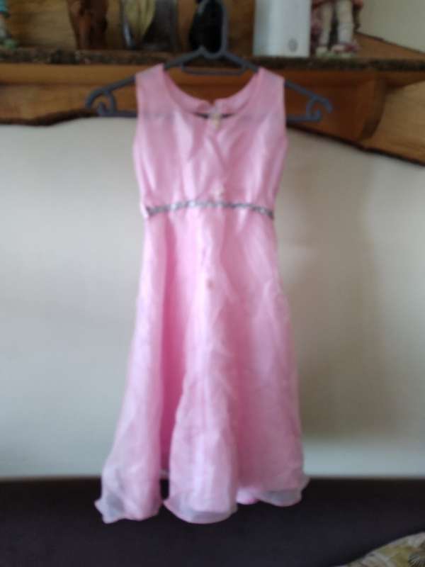 Pink girls dress- small