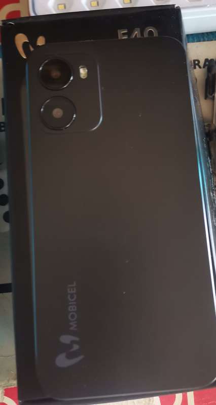 Mobicel F40 cellphone- Brand new