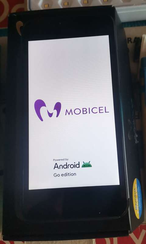 Mobicel F40 cellphone- Brand new