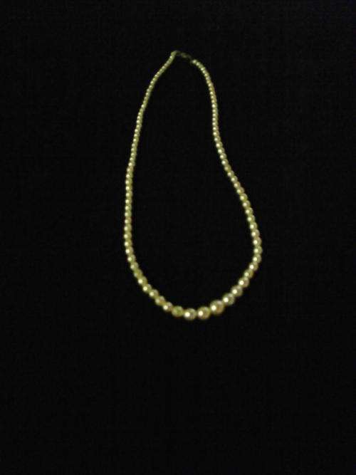 Vintage Pearl Neckalce - 1950's - needs to be re-strung