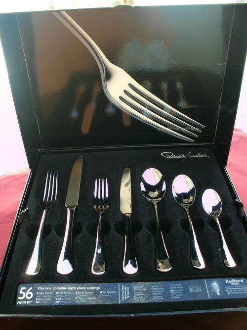 56 Piece 18/10 Stainless Steel Robert Welch Cutlery Set - 8 place setting (Radford Bright)-as new