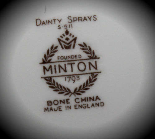 large Vintage MINTON Dainty Sprays oval Plate 320mmx252mm - 4 available-bid for 1 plate