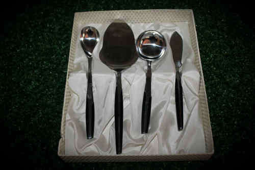 4 Piece Eetrite cake set Box set Box is 177x217x30mm