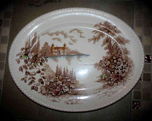 Vintage "CASTLE ON THE LANE" Johnson BROS Oval Platter 354x280mm England Pat.no118580 hand engraved