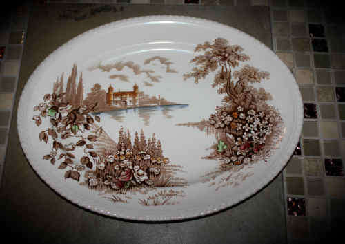 Vintage "CASTLE ON THE LANE" Johnson BROS Oval Platter 354x280mm England Pat.no118580 hand engraved