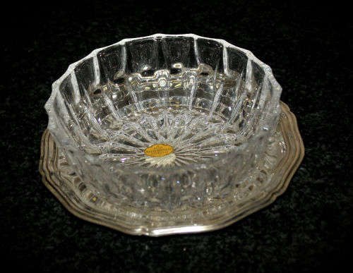 Echt Bleikristal Geprest -Crystal vase 55x156mm on silver plated tray 182mm