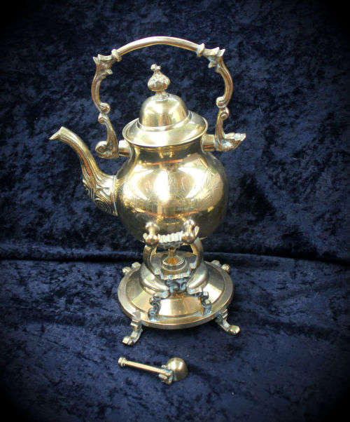 Brass Kettle on Stand with Burner- snuffer hinge broken 1.295kg -290x180x150mm