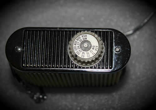 Vintage Gossens `Sixon` exposure meter with Color Finder with Case