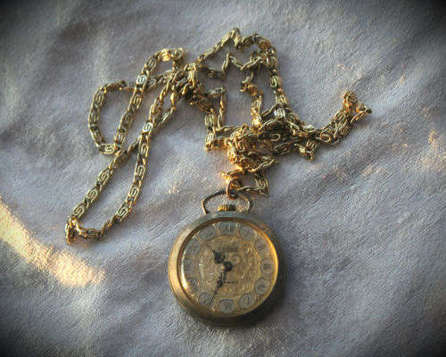 Vintage Sorna Swiss made Machanical Gold Plated Pocket watch with chain -working