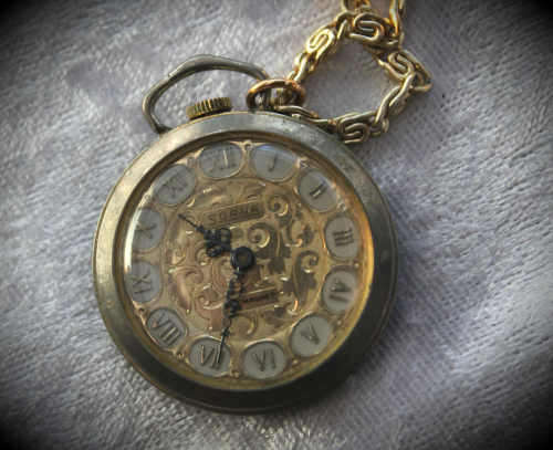 Vintage Sorna Swiss made Machanical Gold Plated Pocket watch with chain -working