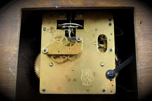 Vintage Hermle mantel clock no 267/8K FHS GERMANY not working 320x165x900mm  1.3kg need lens and key