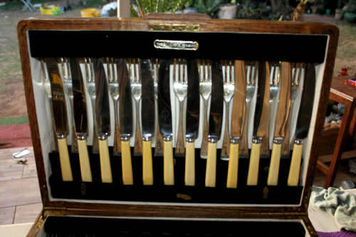 Viners Cutlery set The NorwicH Cabinet- 94pc in lockable Oak Cabinet -see more