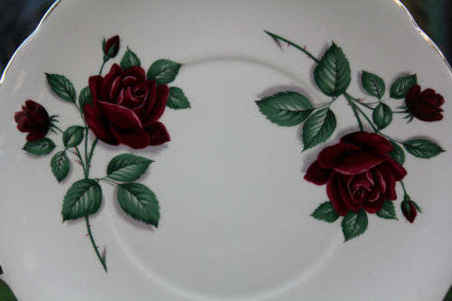 Vintage Royal Standard fine bone China Plate England RED VELVET 263mmx232mm