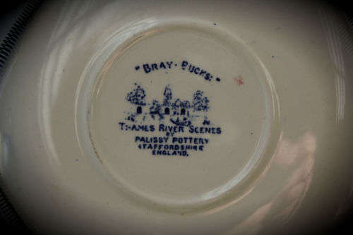 Vintage BRAY BUCKS Thames River Scenes by Palissy Pottery Stafforshire England 185mm