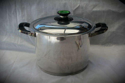 AMC Classic Pot _Pat Reg 0292-190mm(high) x 280mm