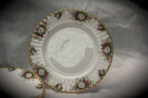 1960's Royal Albert Celebration Dinner plate -never been Used- 265mm "BID IS FOR  1"_6 available