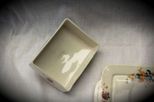 Vintage Grindley CREAM PETAL butter dish 70x220x142mm no chips or cracks-England