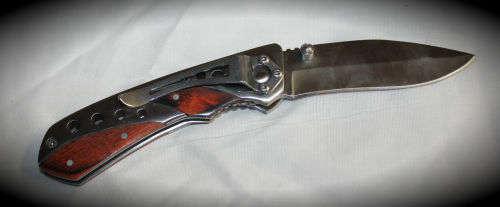 New Holland AGRICULTURE Stainless steel Pocket Knife in Wooden Box -160mm