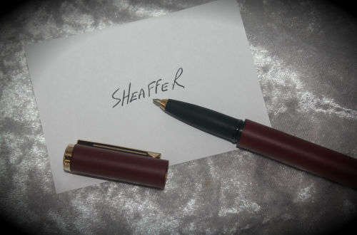 Vintage Maroon Sheaffer Award Rollerball Pen in Case - Ink still Ok -  made in the USA