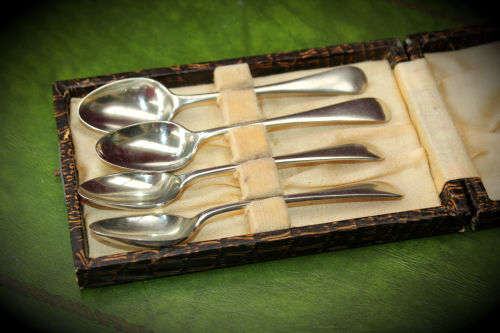 Antique John Sherwood & Sons Silver Plated Finest Finish Spoon set in Origanal Box 25x142x87mm