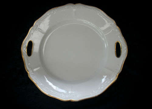 Vintage Bavaria Teapot 200x260x145mm and Cake plate 258x252mm- Teapot inside rim chipped see photos
